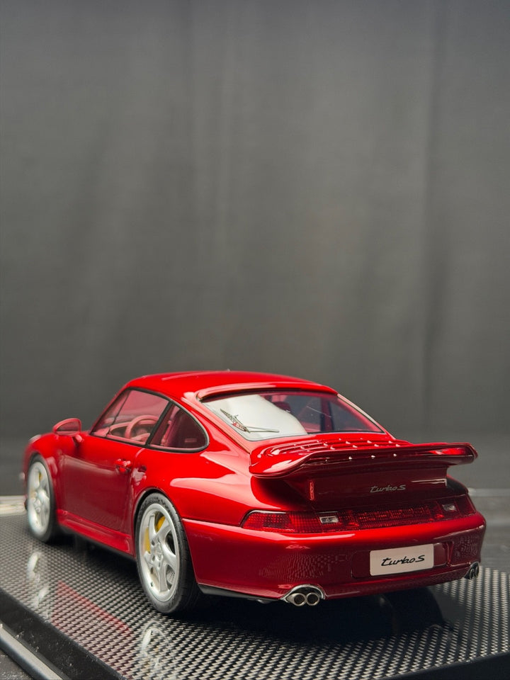 Porsche 911 Turbo S (Red) [Dino Model] 1/18 scale