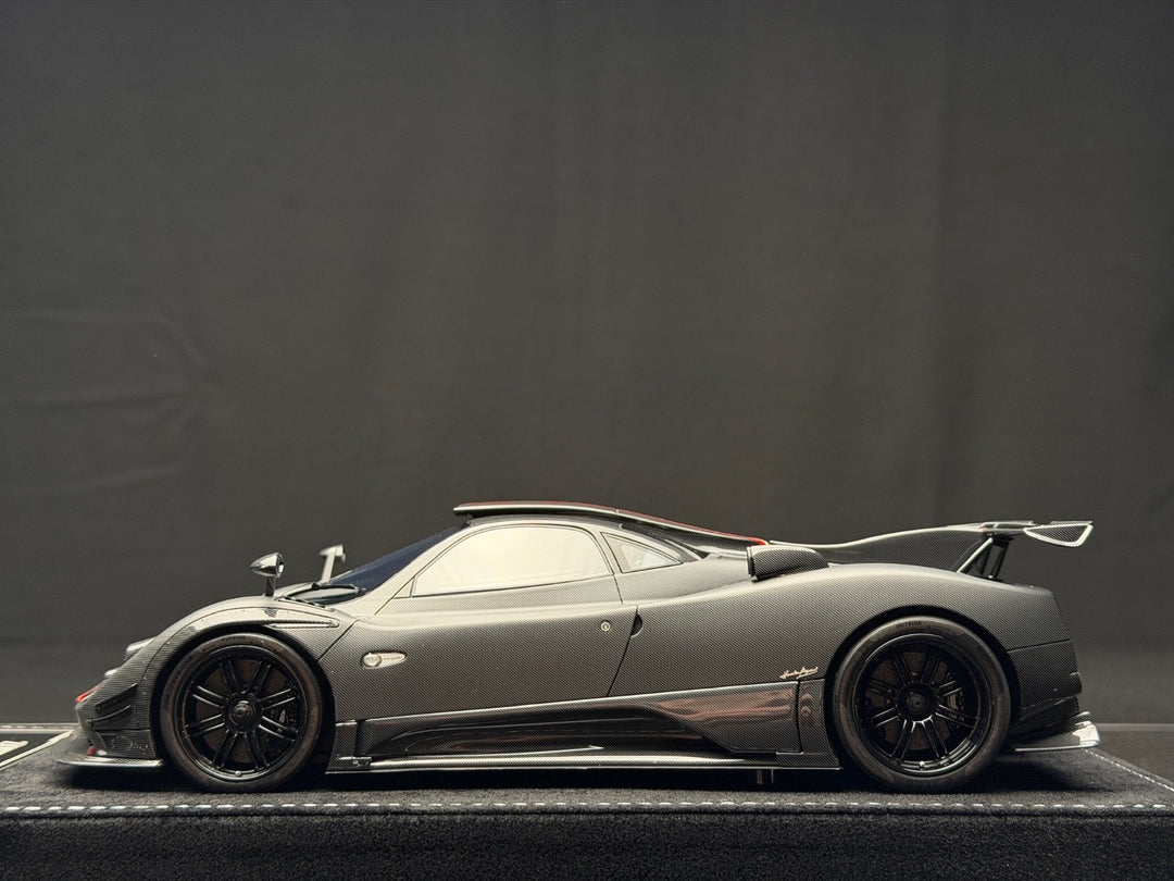 Pagani Zonda Absolute (Carbon Fiber/ Italy Stripe) [Henson&Heaven] 1/18 scale