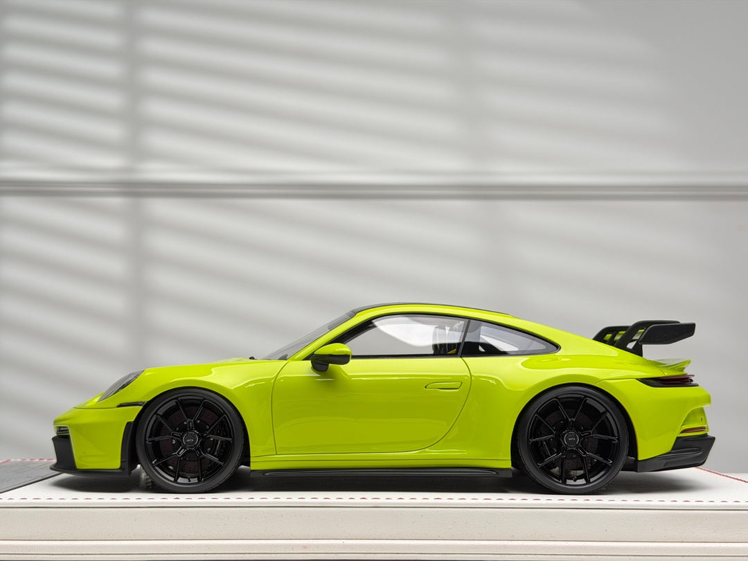 Porsche 911 GT3 (Lime Green) [Davis & Giovanni] 1/18 scale