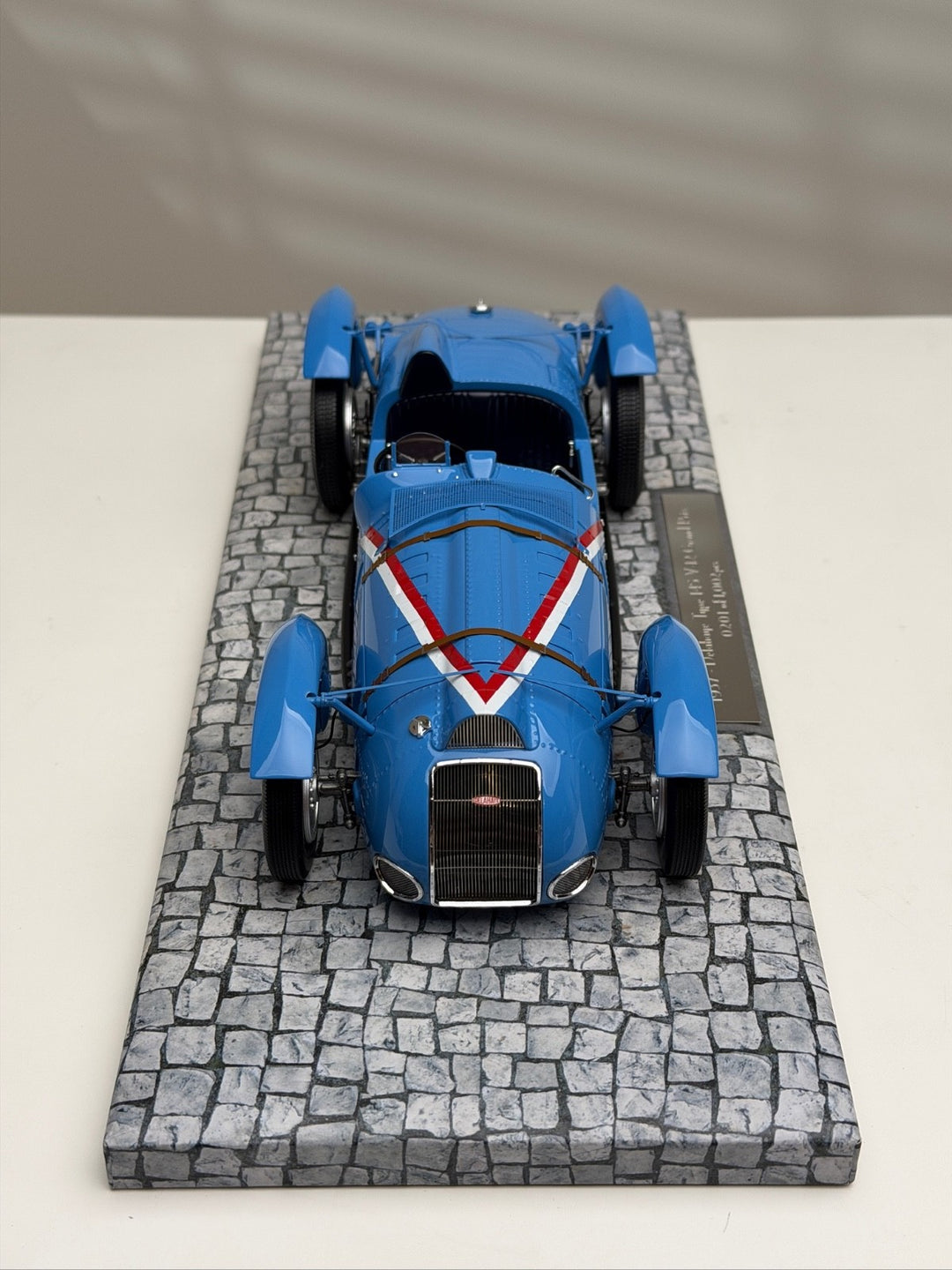 1932 DELAHAYE TYPE 145 V-12 SPIDER (Bluette) [MINICHAMPS] 1/18 scale