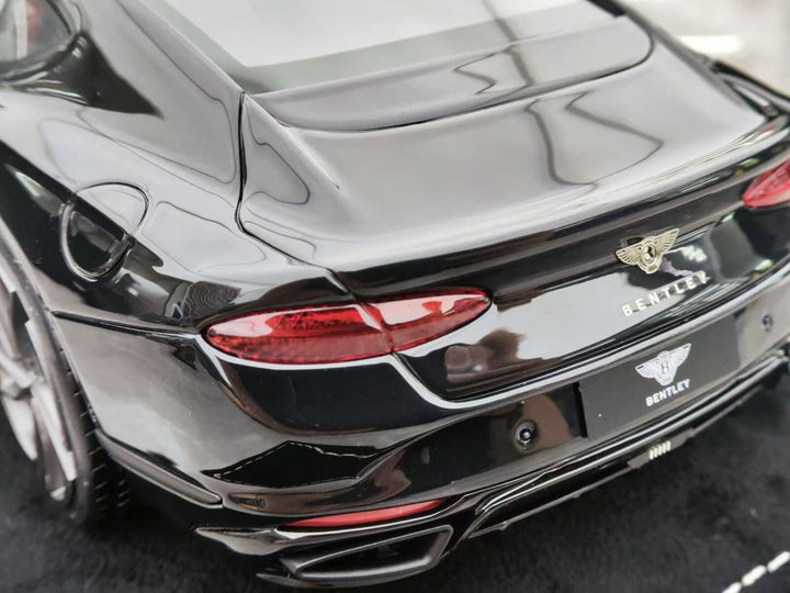 Bentley Continental GTS (Diamond Black) [Henson&Heaven] 1/18 scale