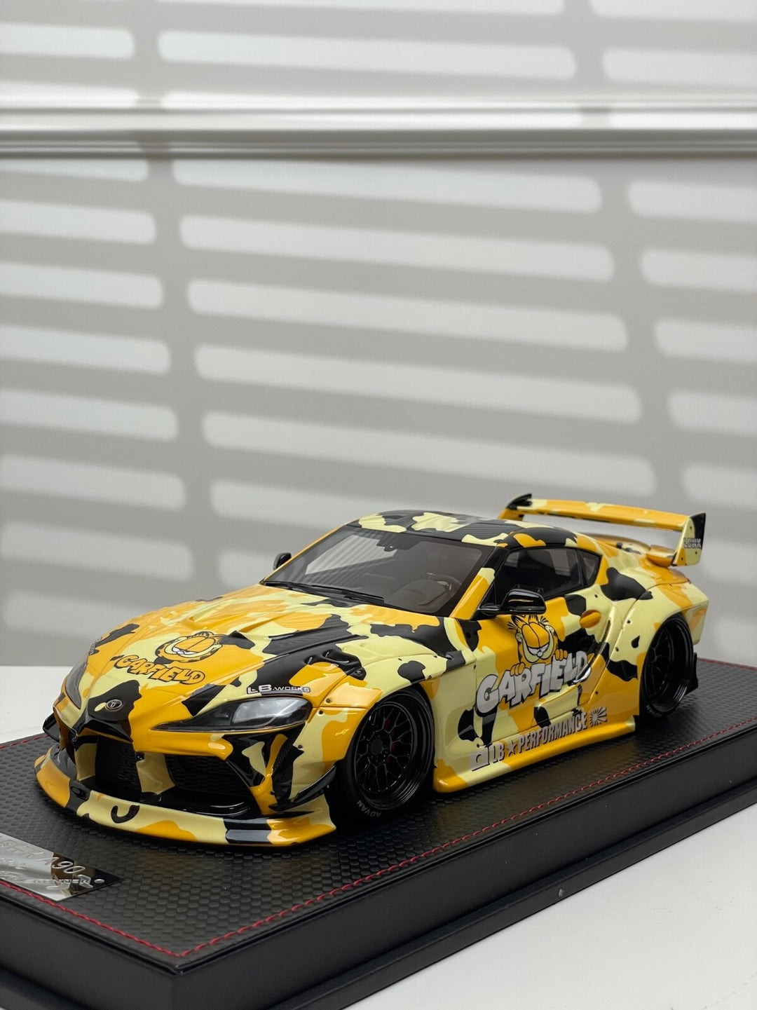 Toyota Supra LBWK (Garfield) [Runner] 1:18 scale