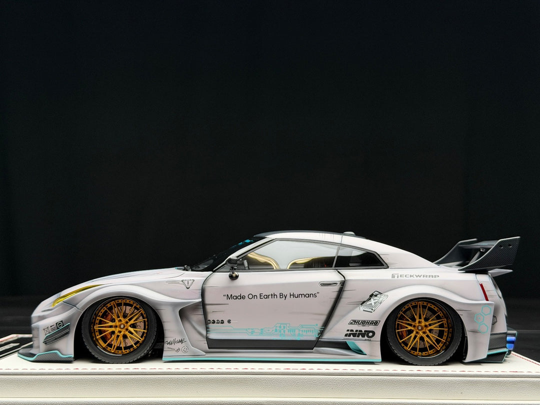 Nissan R35 GT-RR LBWK (Matte Gray/ Blue Accents) [Davis & Giovanni] 1 ...