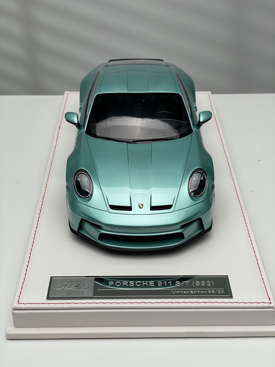 Porsche 911 S/T (Ice Blue/ Black Rims) [Ivy Merit Model] 1/18 scale