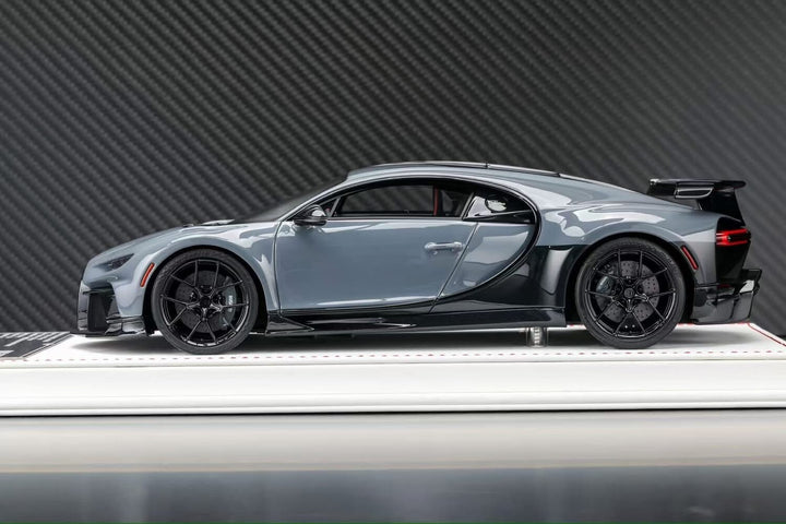 Bugatti Chiron Pur Sport (Nardo Gray) [Davis & Giovanni] 1:18 scale