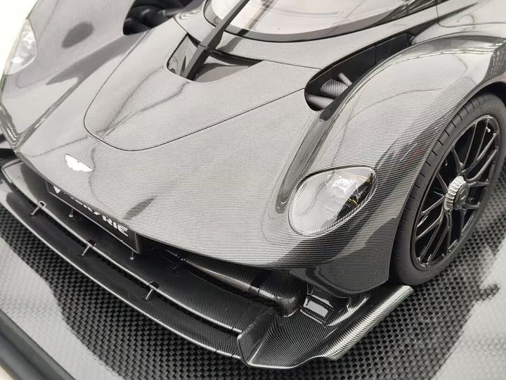 Aston Martin Valkyrie (Full Carbon Fiber) [Fronti-Art] 1:8 scale