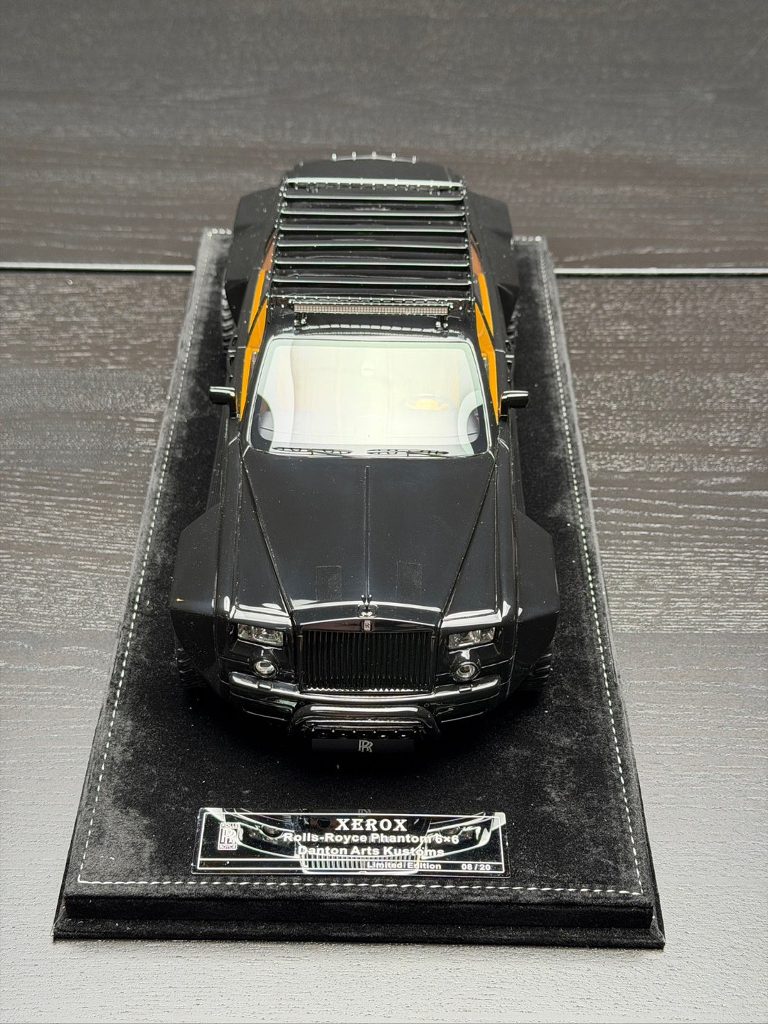 Rolls-Royce Phantom 6x6 Danton Arts Kustoms (Gloss Black) [XEROX] 1/18 scale