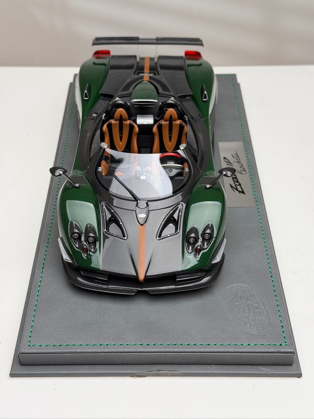 Pagani Zonda HP Barchetta (Dark Green Carbon) [BBR] 1:18 scale