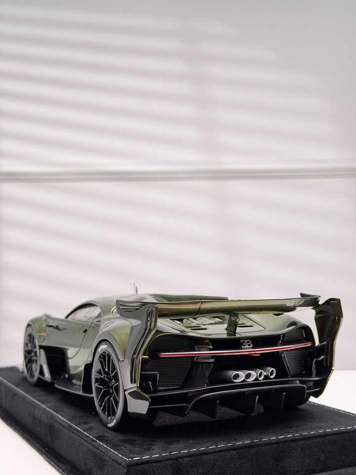 Bugatti Vision GT (Chameleon Green) [Henson&Heaven] 1/18 scale