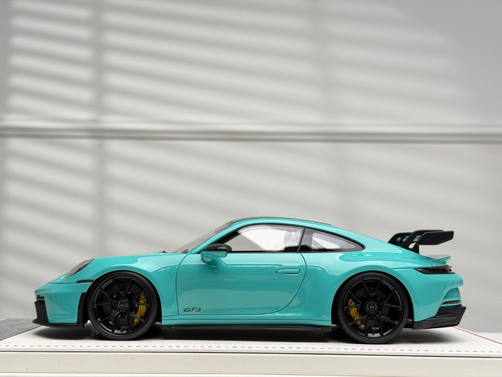 Porsche 911 GT3 (Mint Green) [Davis & Giovanni] 1/18 scale