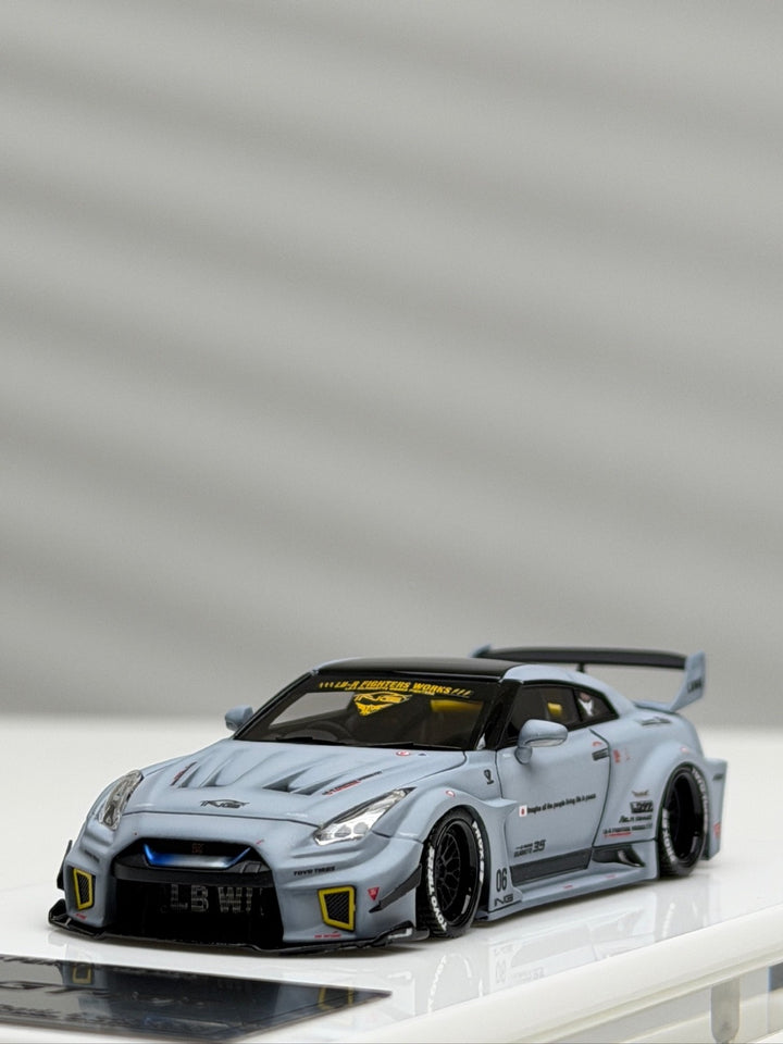 2-in-1 Nissan R35 GT-RR LBWK (Zero Fighter & NISMO)[Davis & Giovanni] 1:64 scale