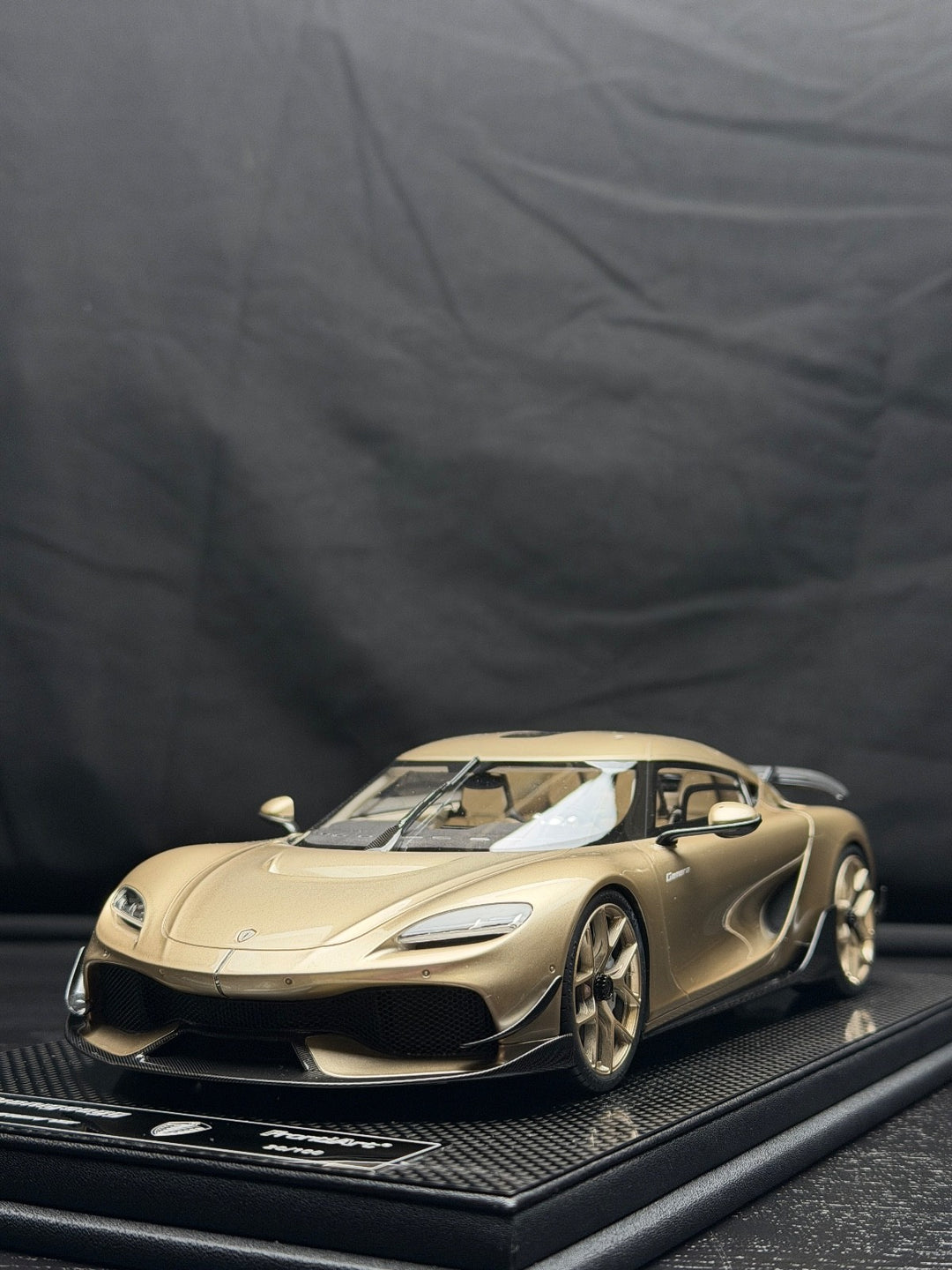 Koenigsegg Gemera (Champagne Gold) [FrontiArt] 1:18 scale