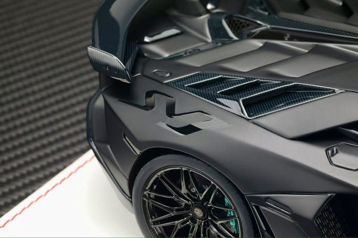 Lamborghini Aventador SVJ NOVITEC (Matte Black) [Davis & Giovanni] 1:18 scale