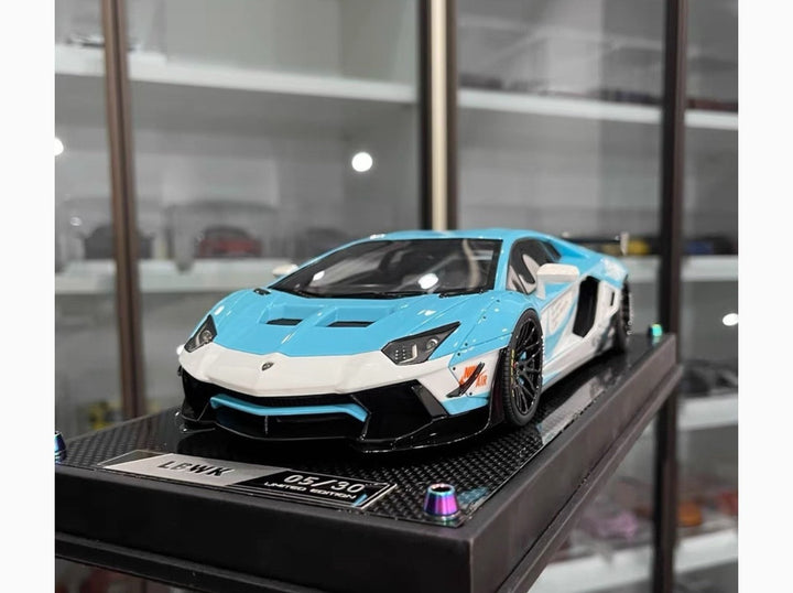 Lamborghini Aventador LBWK (Nike x Off-White) [Timothy & Pierre] 1/18 scale