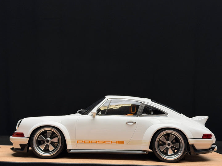 Porsche 911 Singer DLS (White) [IVY Model] 1:12 scale