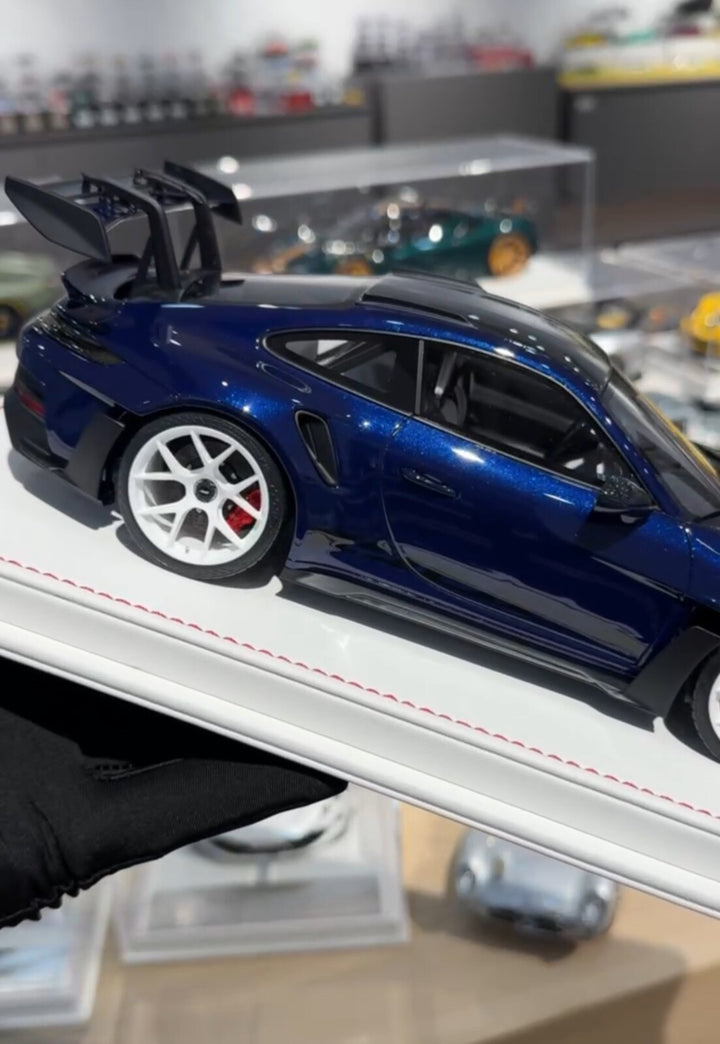 Porsche 911 GT3RS (Metallic Dark Blue) [Davis & Giovanni] 1:18 scale