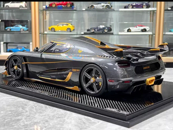 Koenigsegg Agera RS Phoenix (Exposed Carbon Fibre) [FrontiArt] 1:8 scale