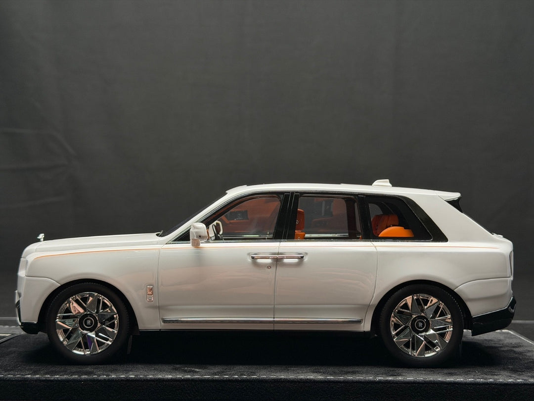 Rolls-Royce Cullinan Series II (Pearl White) [H&H] 1/18 scale