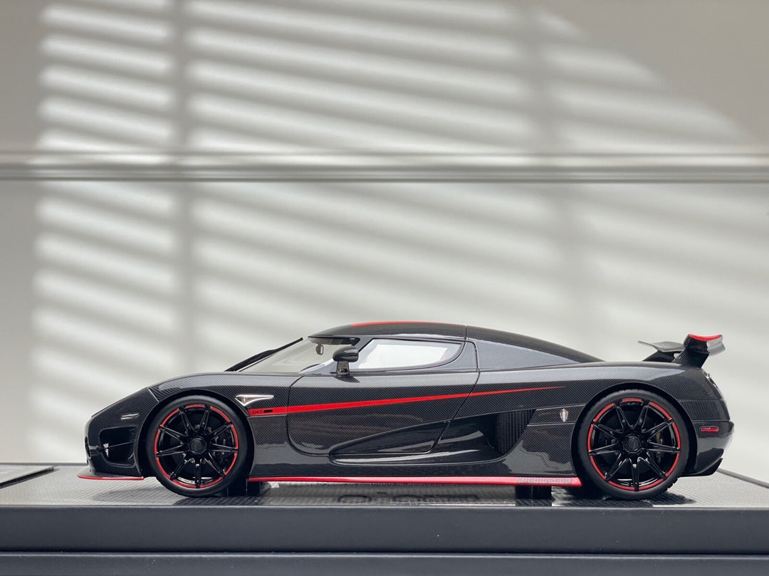 Koenigsegg CCX (Carbon Fiber/ Red Stripe) [VMB Model] 1/18 scale