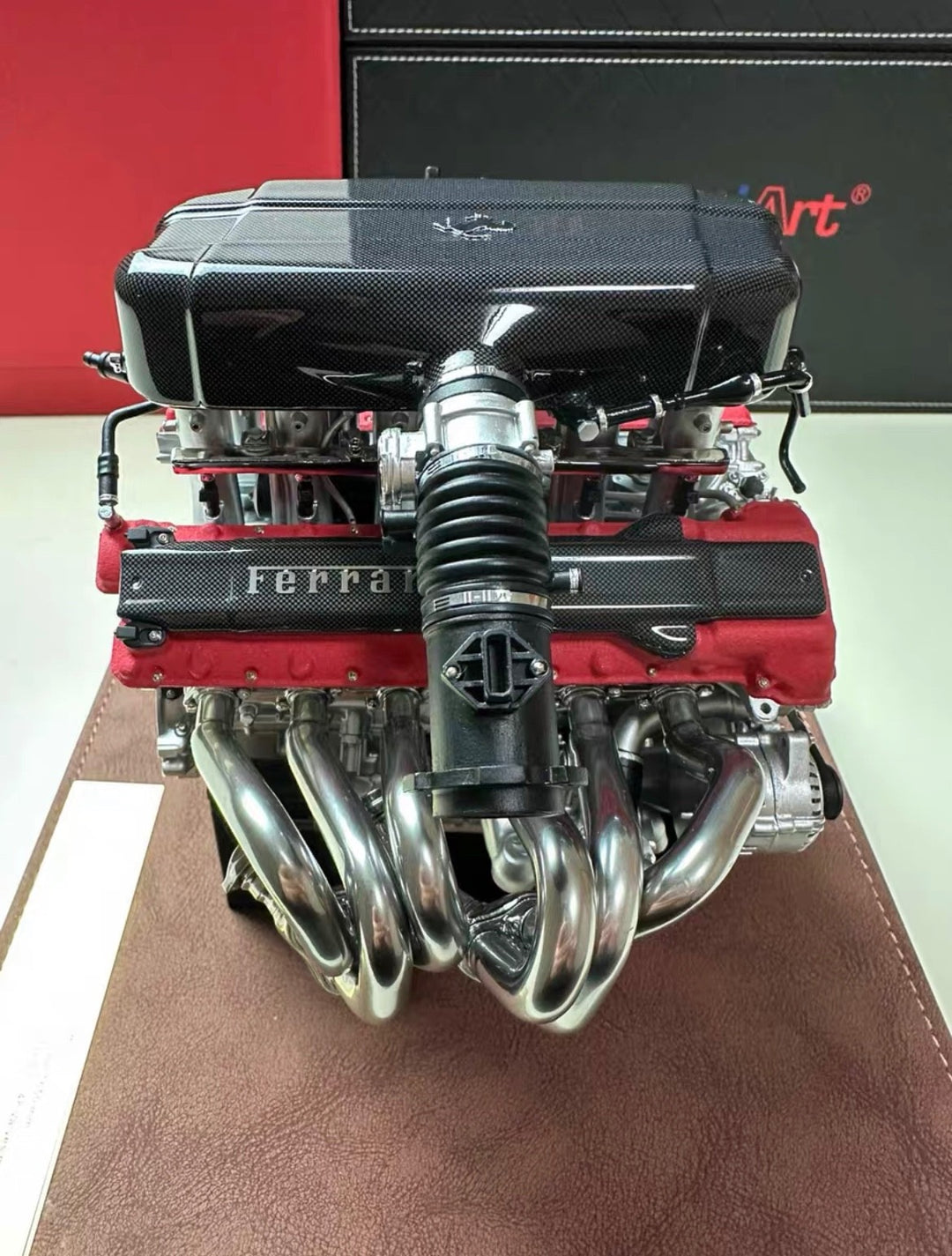 Ferrari Enzo Engine (F Model) 1:6 scale