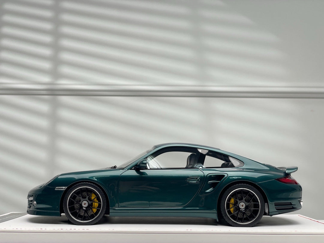 Porsche 997.2 911 Turbo (Green) [IVY Merit Model] 1/18 scale