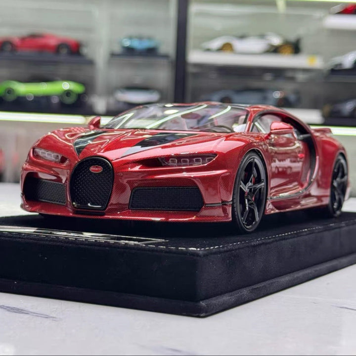 Bugatti Chiron Super Sport (Red Carbon) [Henson&Heaven] 1/18 scale