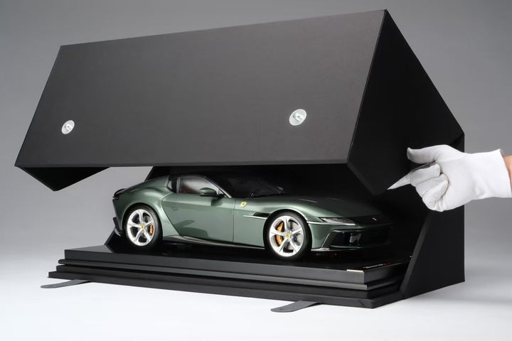 Ferrari 12 Cilindri Spider (Verde Toscana) [Fully opening] By: Amalgam 1:8 scale