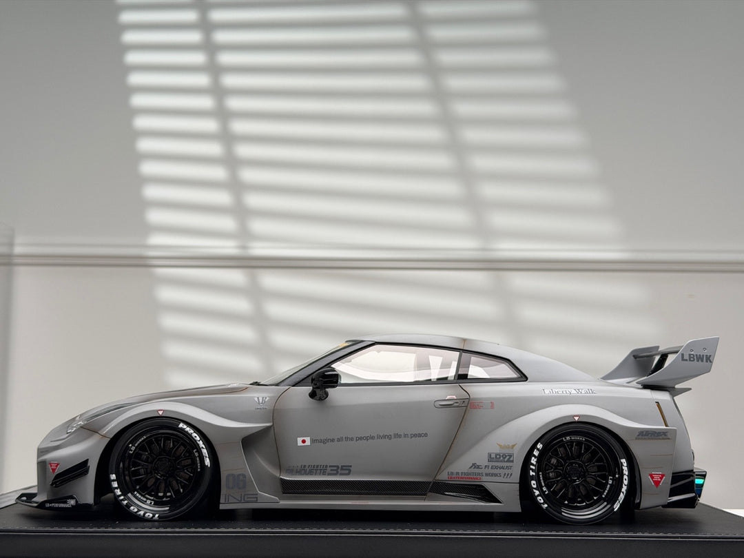 Nissan R35 GT-RR LBWK (Matte Gray) [IVY Model] 1/12 scale