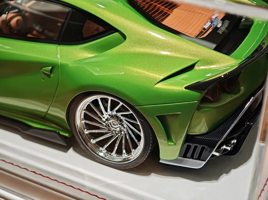 Ferrari 812 Superfast SVR (Metallic Green) [Davis & Giovanni] 1/18 scale