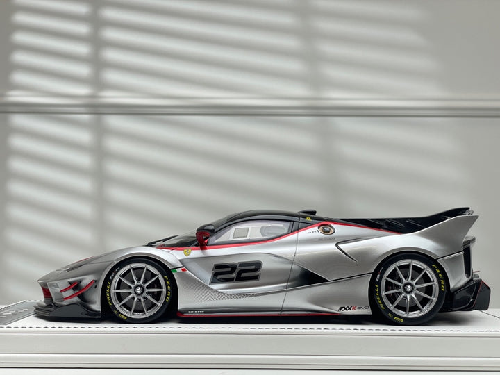 Ferrari FXXK EVO (Metallic Silver) [PRORAZE] 1/18 scale