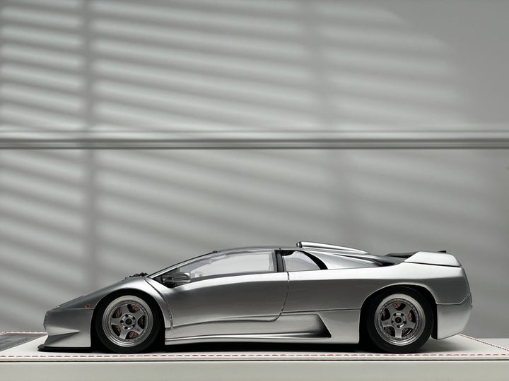 Lamborghini Diablo SE 35th Anniversary (Silver) [Auto Palace Model] 1/18 scale