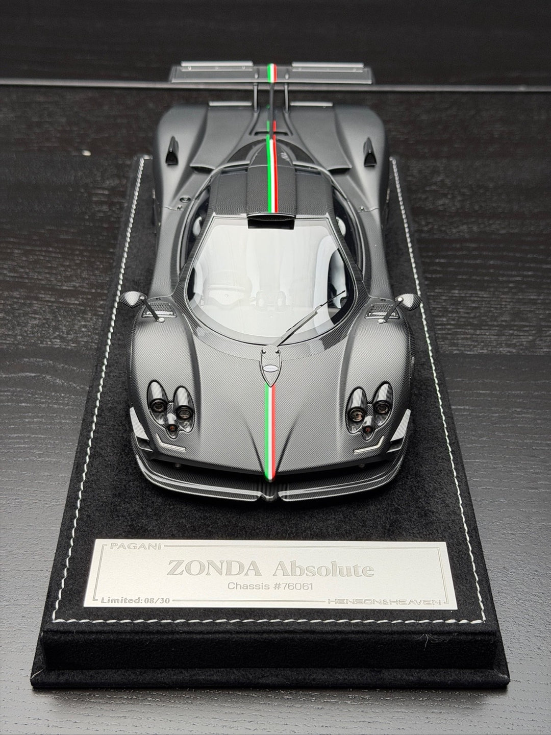 Pagani Zonda Absolute (Carbon Fiber/ Italy Stripe) [Henson&Heaven] 1/18 scale