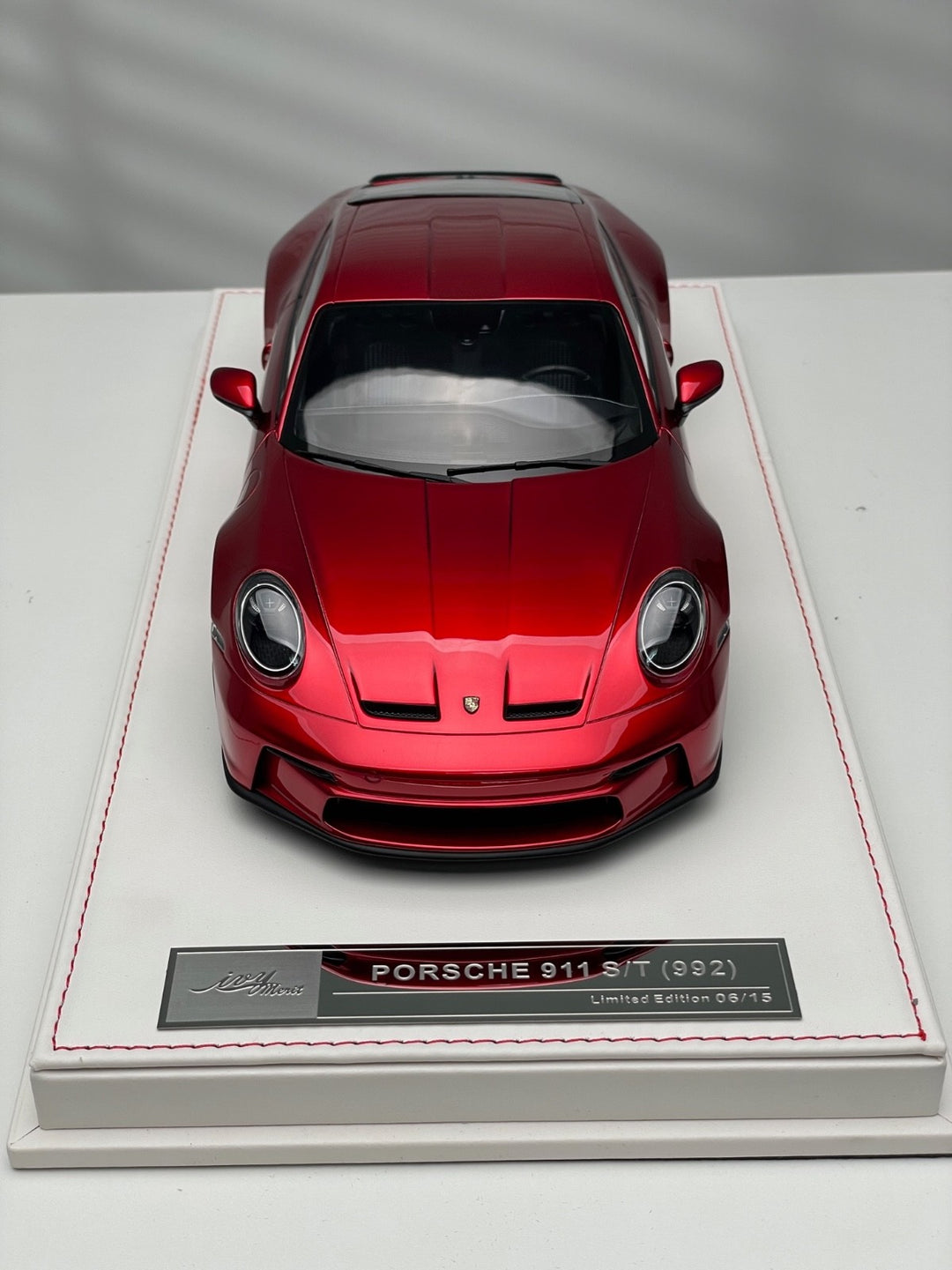 Porsche 911 S/T (Metallic Red/ Black Rims) [Ivy Merit Model] 1/18 scale