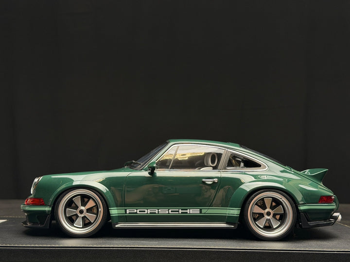 Porsche 911 Singer DLS (Dark Green) [IVY Model] 1:12 scale