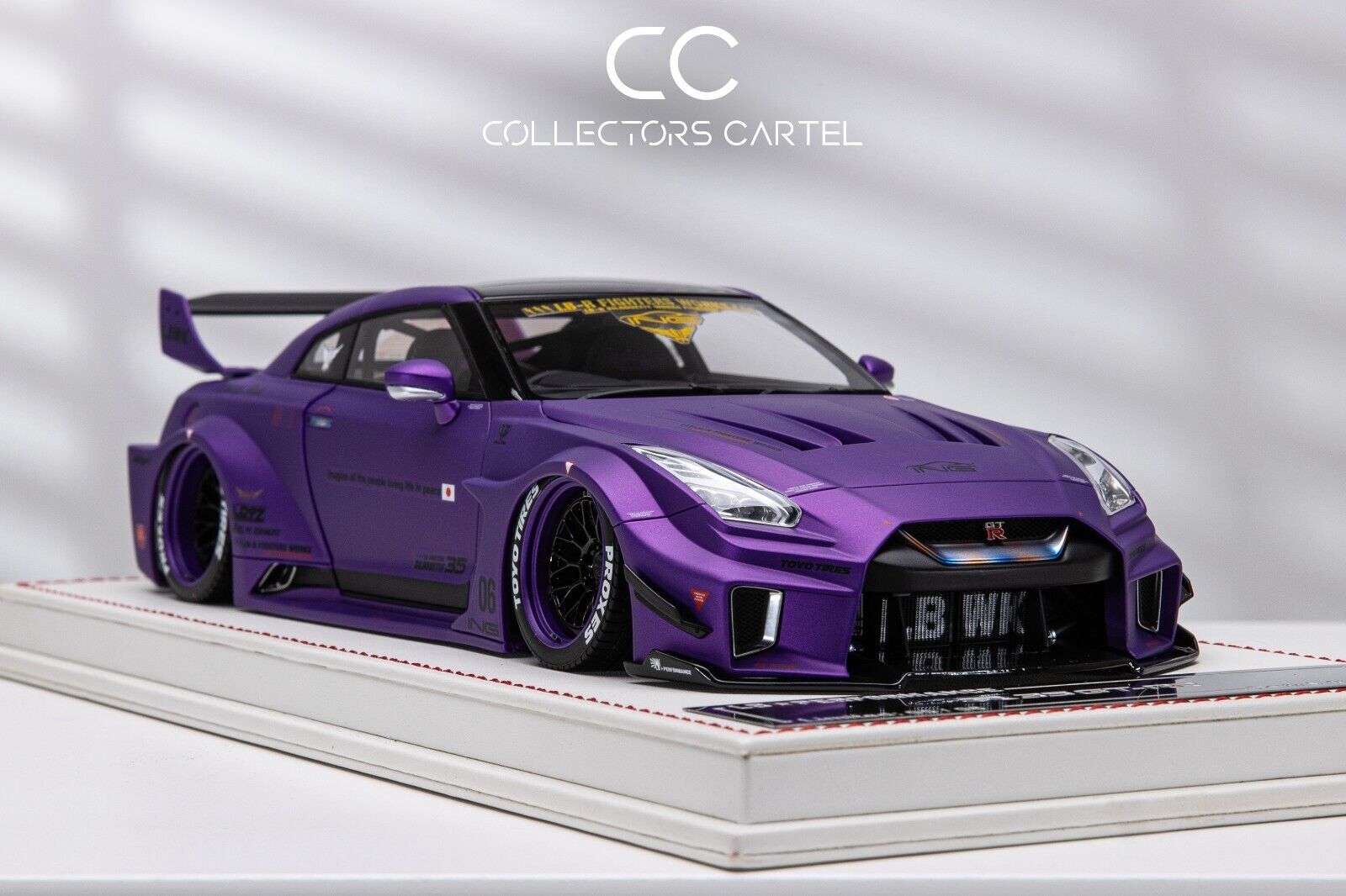 Nissan R35 GT-RR LBWK (Matt Purple) [Davis & Giovanni] 1/18 scale ...