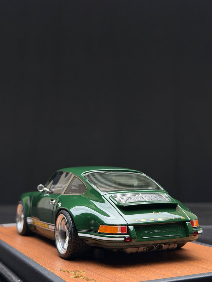 Porsche 911 Singer (Dark Green) [Timothy & Pierre] 1/18 scale