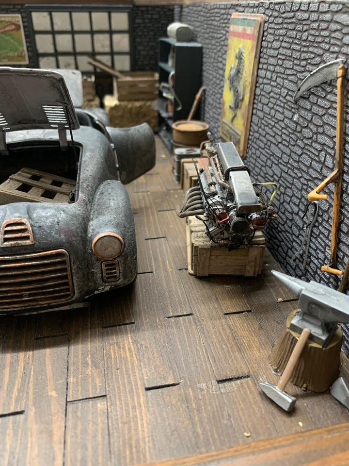 Classic Ferrari Barn Find/ Garage Diorama [1:18 scale]