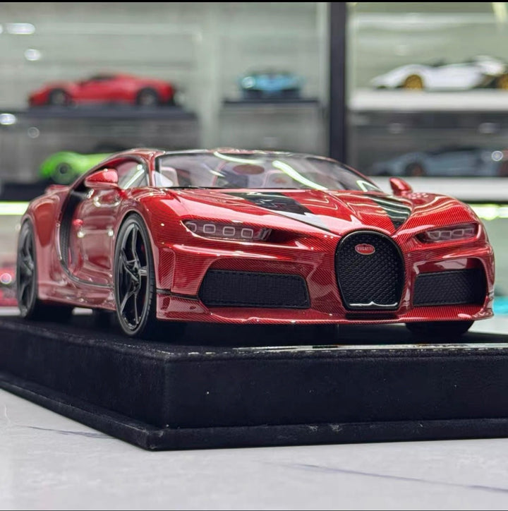 Bugatti Chiron Super Sport (Red Carbon) [Henson&Heaven] 1/18 scale