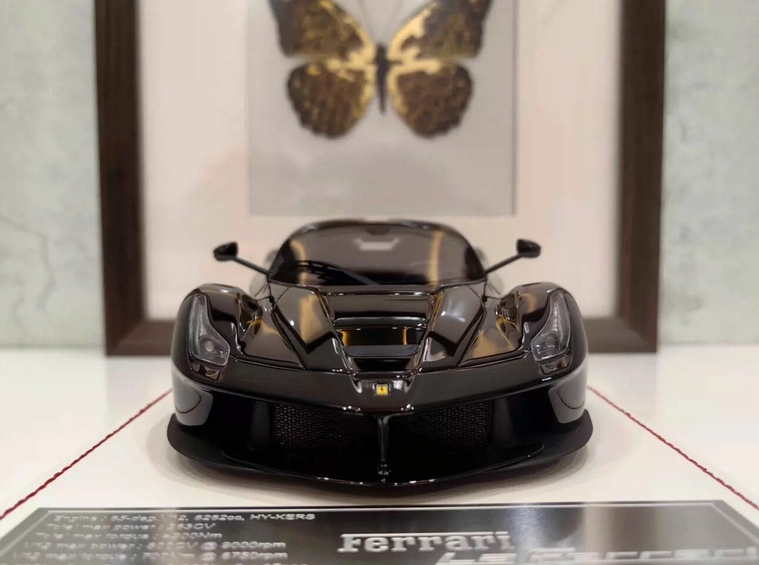 Ferrari LaFerrari (Gloss Black) [Davis & Giovanni] 1:18 scale