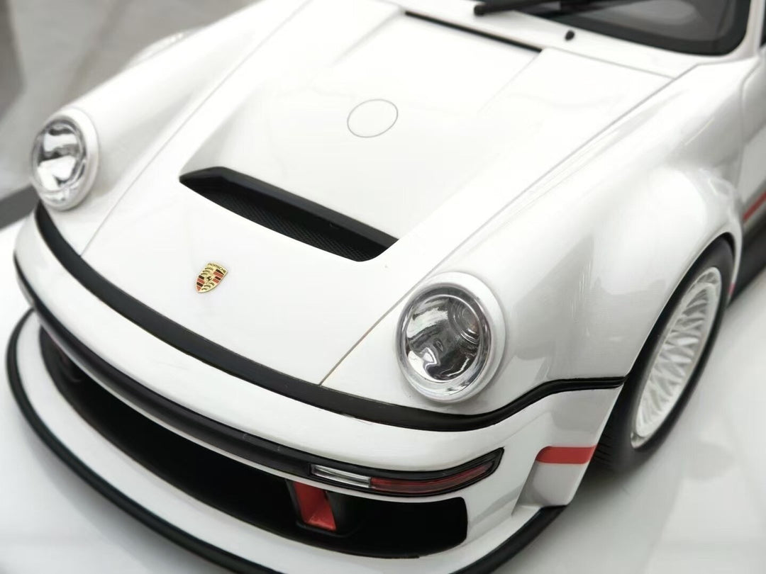 Porsche 930 DLS Singer (Pearl White) [MCM] 1/18 scale