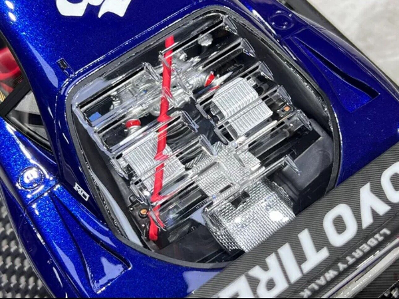 Ferrari F40 LBWK (Blue Pilot Livery) [VIP Scale Models] 1/18 scale