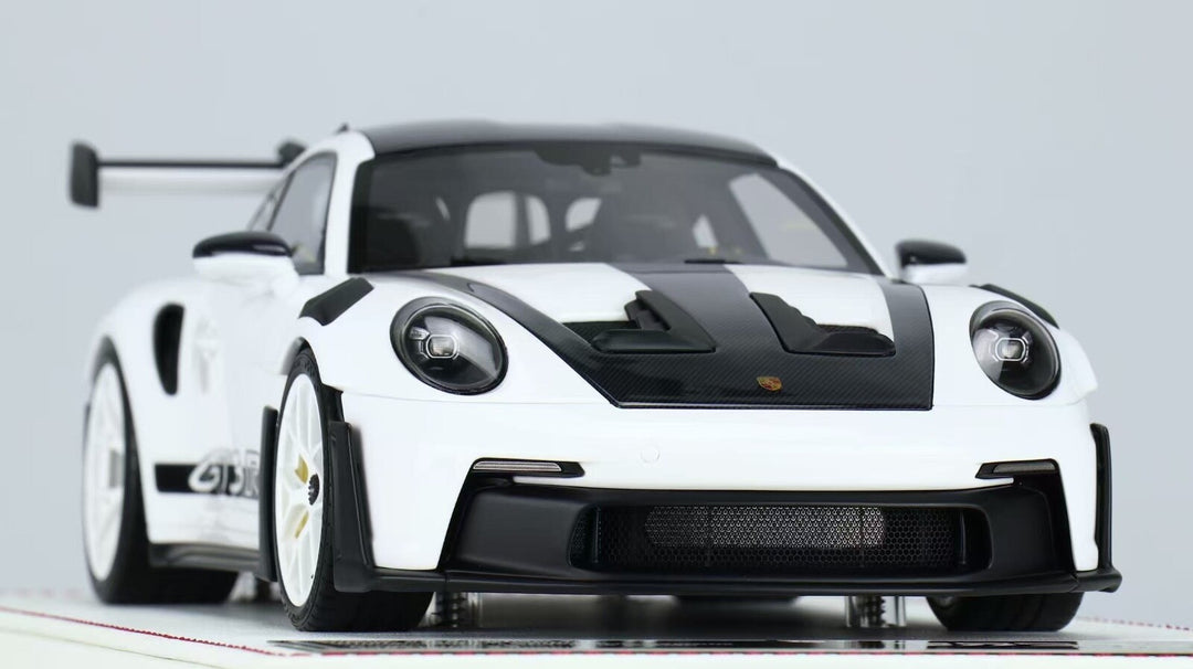 Porsche 911 GT3RS (Gloss White) [Davis & Giovanni] 1:18 scale