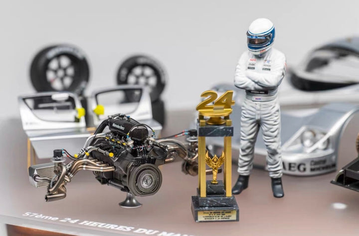 Sauber C9 1989 #63 Champion Mercedes M119hl Engine Diorama [1:24 scale]
