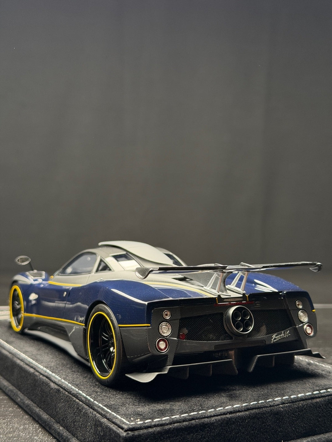 Pagani Zonda PS (Blue/ Carbon) [Henson&Heaven] 1/18 scale