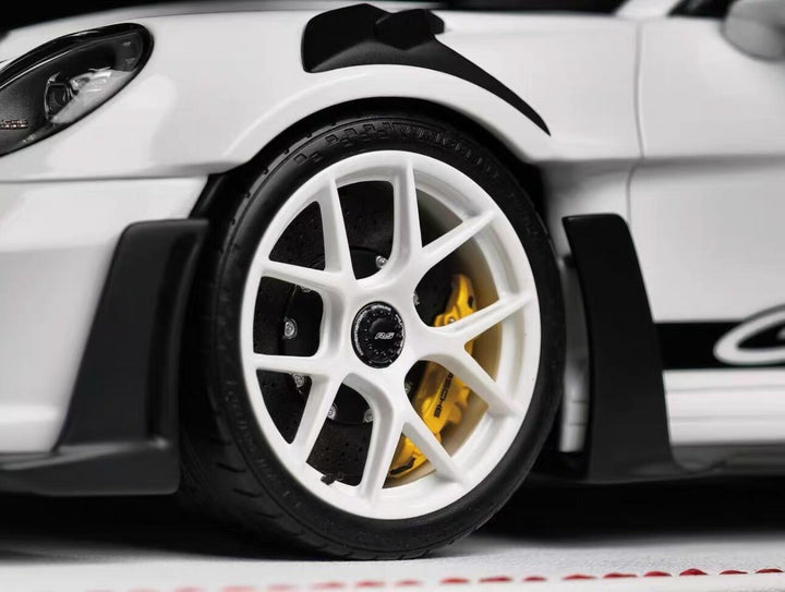 Porsche 911 GT3RS (Gloss White) [Davis & Giovanni] 1:18 scale