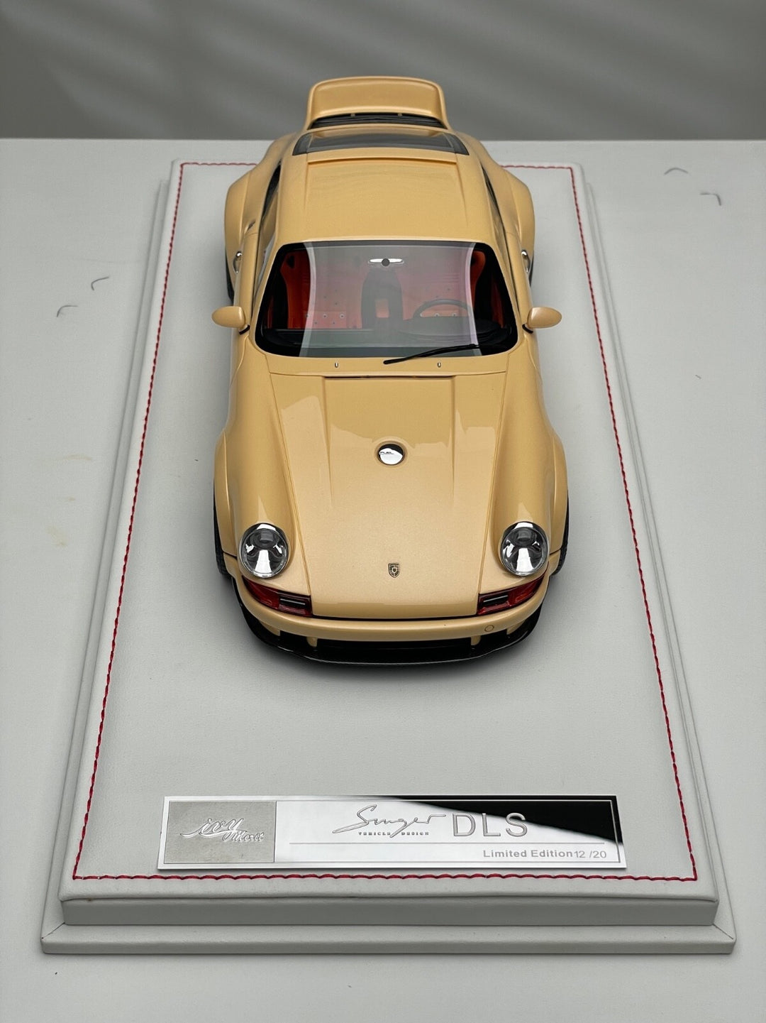 Porsche 911 Singer DLS (Ivory) [IVY Merit Model] 1/18 scale