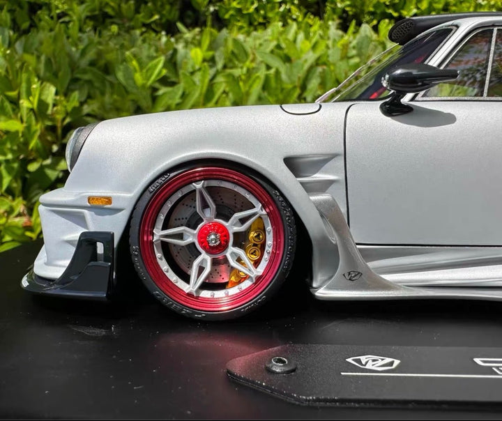 Porsche 911 "CHEVALIER" D995 (Matte Gray) [DreamWalkers] 1/18 scale