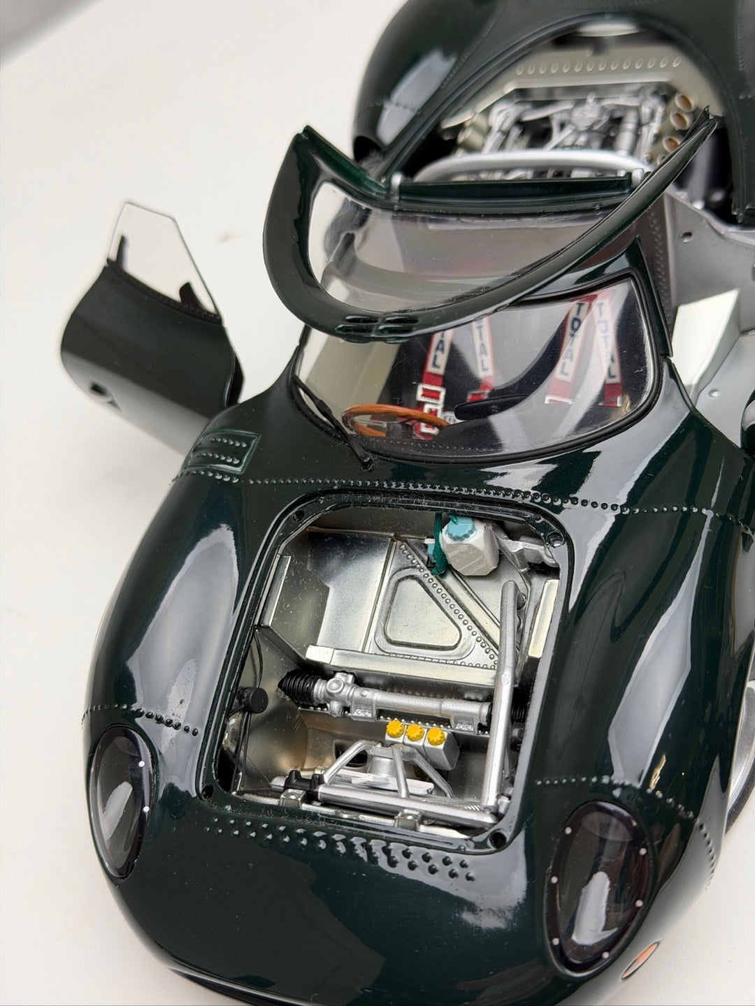 Jaguar XJ 13 (Dark Green) [AUTOart] 1:18 scale