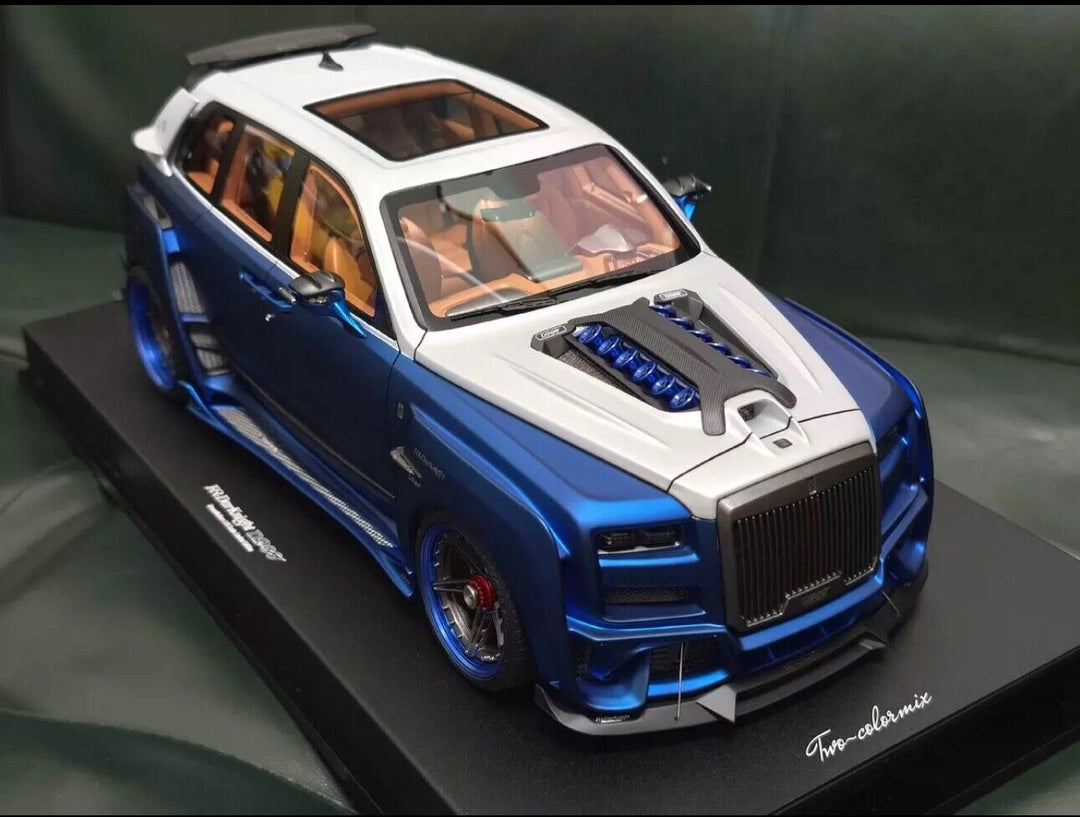 Rolls-Royce Cullinan Darknight D900 (Matt Blue/White) [DreamWalkers] 1/18 scale