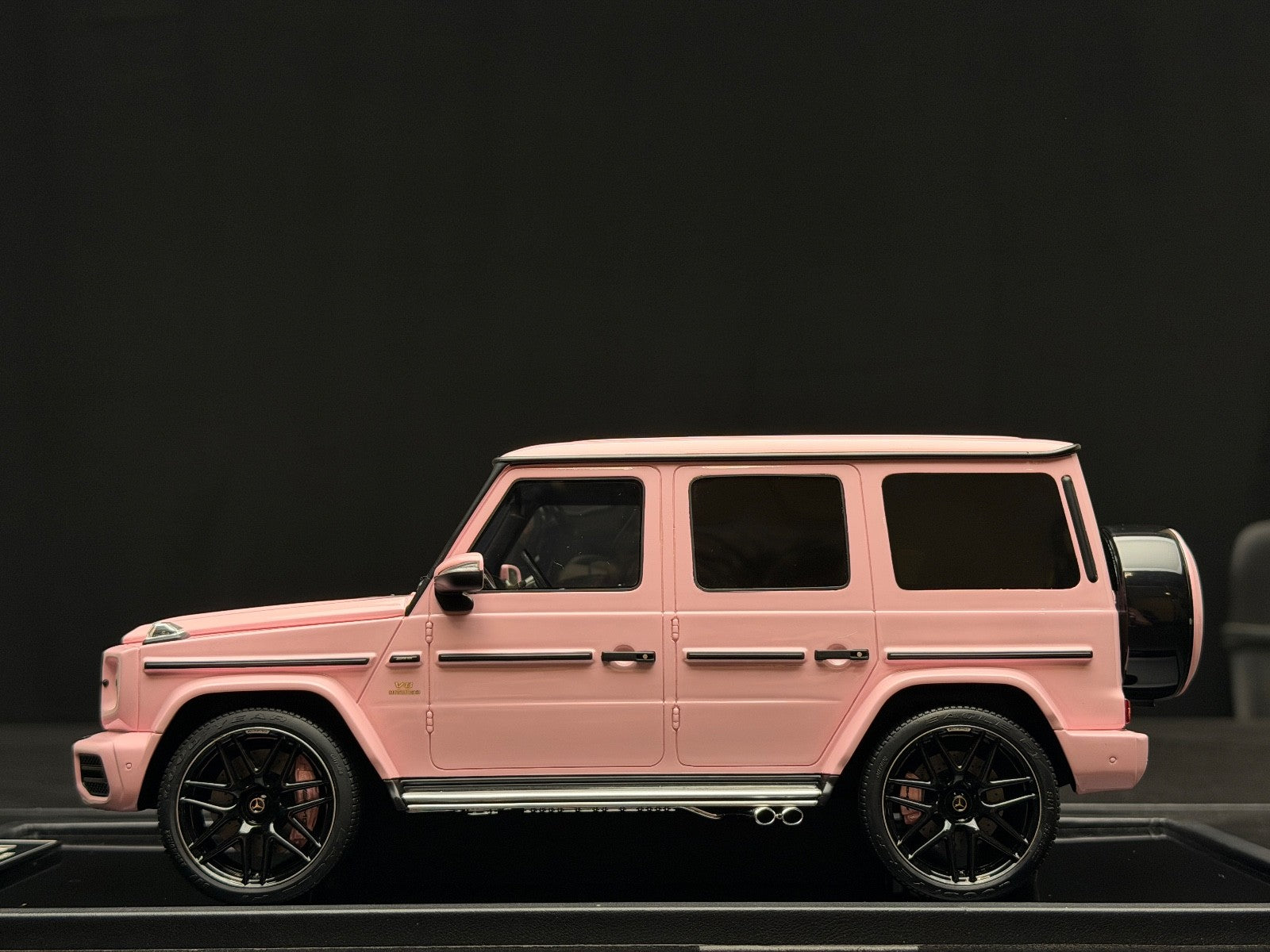 Mercedes-AMG G63 (Pink) [Motorhelix] 1/18 scale – Collectors Cartel